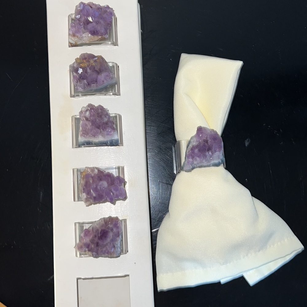 Amethyst napkin ring holders